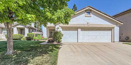 8203 Red Elk Drive Elk Grove, CA 95758