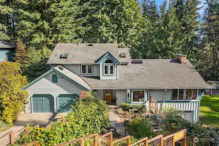 21221 NE 13th Ct Sammamish, WA 98074