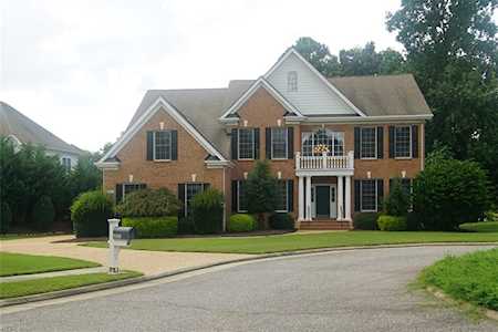 6531 Harbour Pointe Dr Suffolk, VA 23435