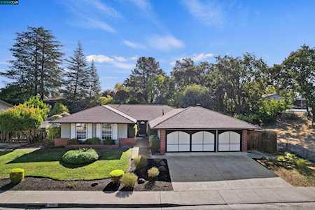 2858 Dapplegray Ln Walnut Creek, CA 94596