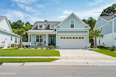 539 Moss Lake Ln Holly Ridge, NC 28445