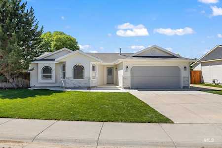 837 W Hackamore Nampa, ID 83686-8367