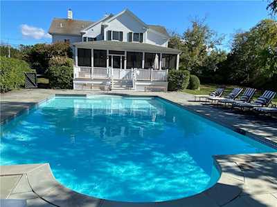 515 West Main Rd Portsmouth, RI 02871