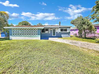 3220 SW 65th Avenue Miramar, FL 33023
