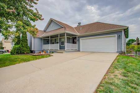 1237 Rosehill Dr Lee's Summit, MO 64081