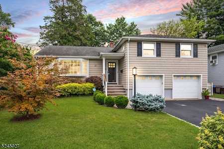 27 Garden Oval Springfield Twp., NJ 07081