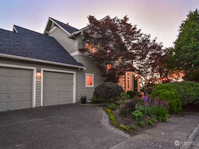 7203 Ledroit Ct SW Seattle, WA 98136