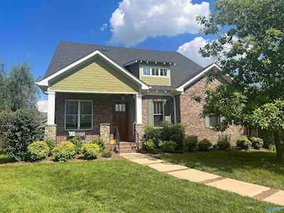 6402 Dunnavant Place Huntsville, AL 35806