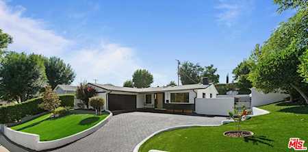6131 Dalecrest Ave Woodland Hills, CA 91367