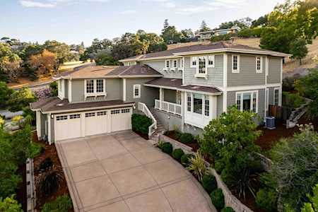 20 Palomar Oaks Ln Redwood City, CA 94062