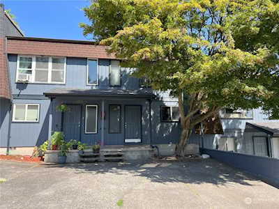 105 James St #6 Longview, WA 98632