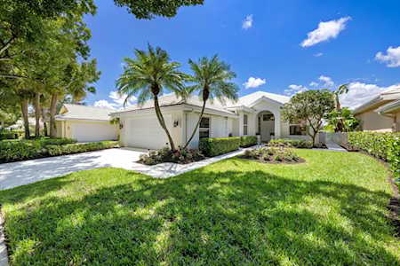 1205 Gator Trail West Palm Beach, FL 33409