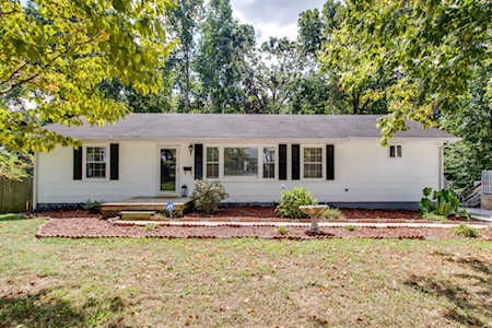 619 Riverside Dr Manchester, TN 37355