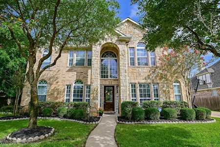 8630 Rising Oak Ln Katy, TX 77494