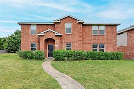 1039 April Showers Lane Lancaster, TX 75134