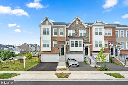 7810 Bakers Creek Ln Hanover, MD 21076