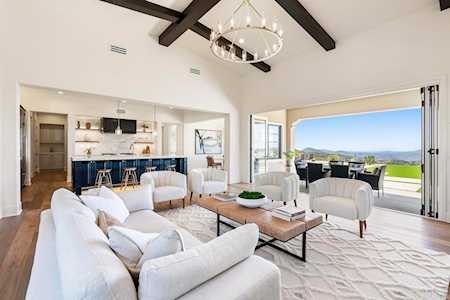 18226 Avenida Apice Rancho Santa Fe, CA 92067
