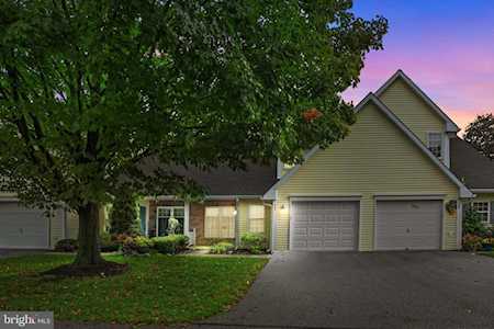 567 Brighton Place Mechanicsburg, PA 17055