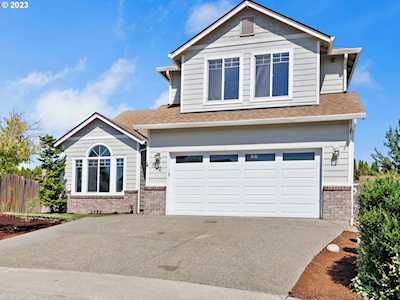 622 N 17th CT Ridgefield, WA 98642