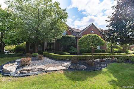 22574 Autumn Park Blvd Novi, MI 48374