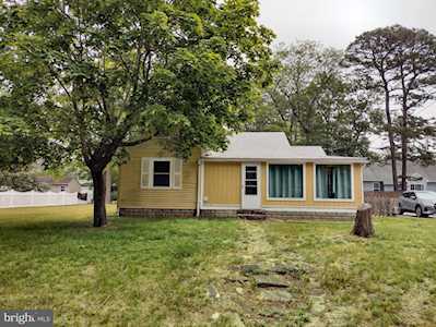 49 Bay Parkway Waretown, NJ 08758