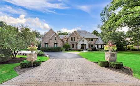 4737 Wellington Dr Long Grove, IL 60047