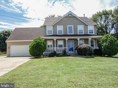 48 Belfiore Dr Swedesboro, NJ 08085