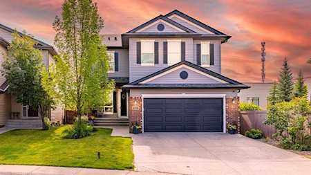 422 Chaparral Ravine View SE Calgary, AB T2X 0A5
