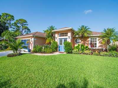 641 Nobles St Sebastian, FL 32958