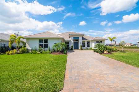 5857 Lake Pine Rd Vero Beach, FL 32967