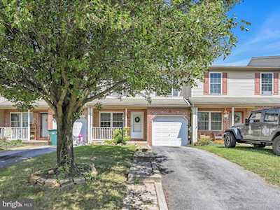 105 Larkspur Dr Quarryville, PA 17566