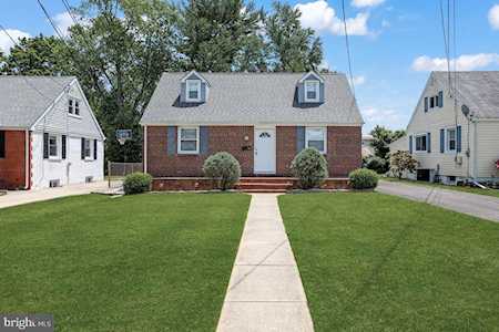 34 Stratford Ave Ewing, NJ 08618
