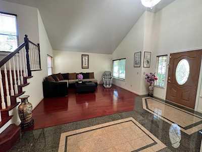 7572 Pocket Road Sacramento, CA 95831