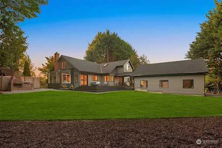 2209 109th Ave NE Bellevue, WA 98004