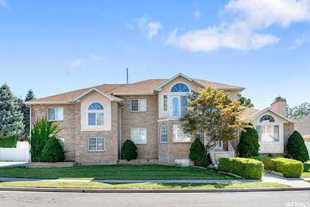 734 E Majestic Pine Dr Murray, UT 84107