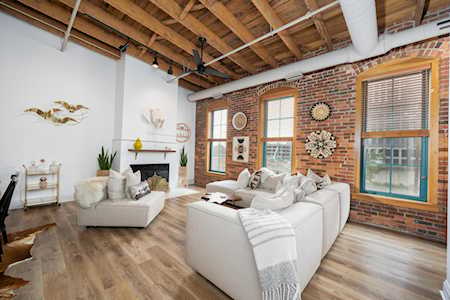 55 W Livingston Avenue Columbus, OH 43215