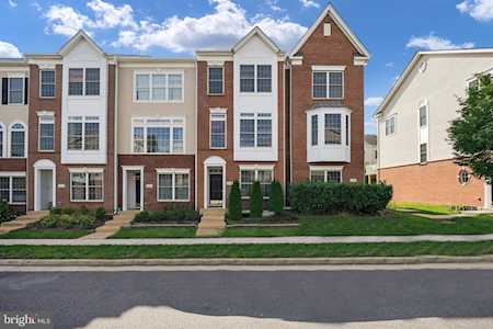 42657 Homefront Terrace Chantilly, VA 20152