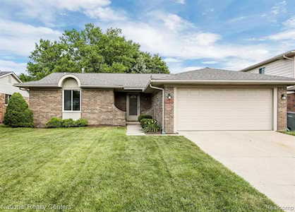 46440 Peach Grove Ave Macomb, MI 48044