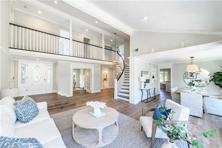 7 Jamestown Irvine, CA 92620