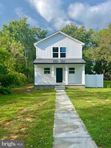 708 Willow St Ellendale, DE 19941