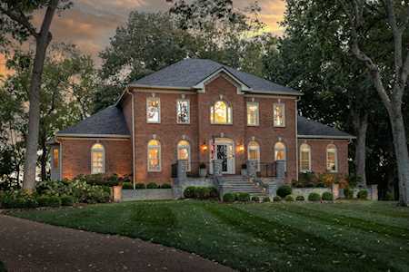 9317 Navaho Dr Brentwood, TN 37027