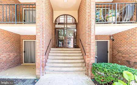3352 Woodburn Rd #33 Annandale, VA 22003