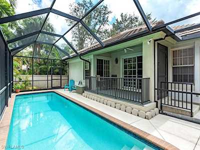 27271 Enclave Dr Bonita Springs, FL 34134