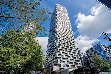 1480 Howe Street #4805 Vancouver, BC V6Z 0G5