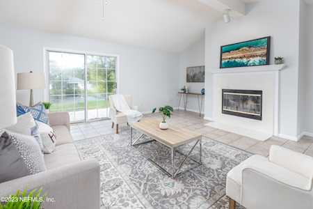 1125 Tolkien LN Jacksonville, FL 32225