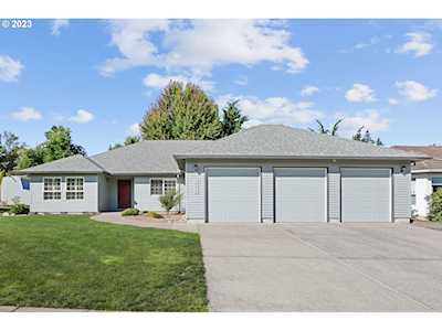 14614 SE Creekside DR Milwaukie, OR 97267