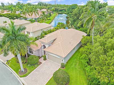 9052 Sand Pine Lane West Palm Beach, FL 33412