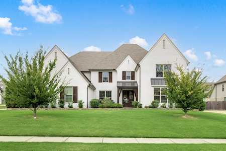 480 Fallen Timbers Ln Collierville, TN 38017