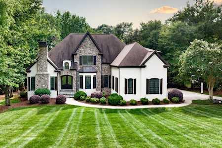 255 Blue River Rd Lake Wylie, SC 29710