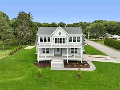 64 Dory St Jamestown, RI 02835